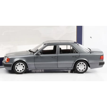 Norev 1/18 Mercedes-Benz E-Class 500E W124 1990