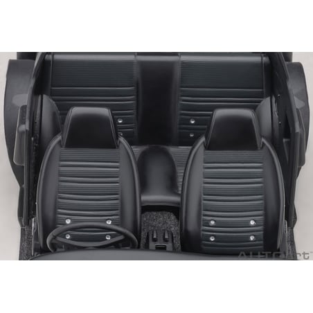 Autoart 1/18 Toyota Celica Liftback 2000GT (RA25) 1973