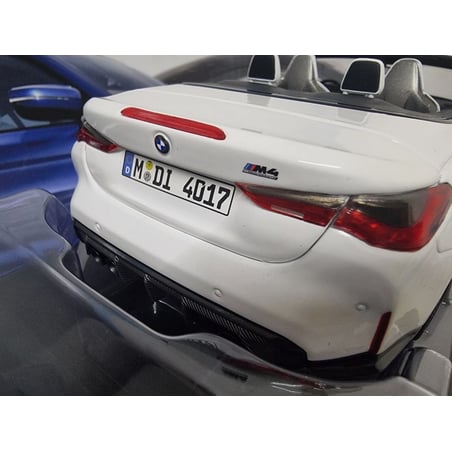 BMW Dealer Minichamps 1/18 BMW M4 Cabrio (G83) 2022