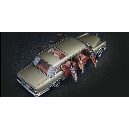 CMC 1/18 Mercedes Benz 600 Pullman (W 100) Limousine with a sunroof, 1963 - 1981