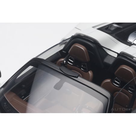 1:18 Porsche 918 Spyder (AUTOart)