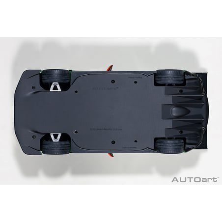 AUTOart 1/18 Aston Martin Vulcan Coupe 2015