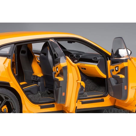 Autoart 1/18 Lamborghini Urus
