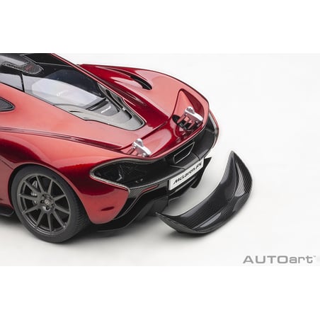 1:18 McLaren P1