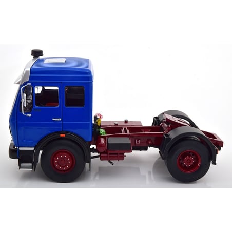 Premium ClassiXXs 1/18 Mercedes-Benz NG73 1632 1974