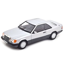 Norev 1/18 Mercedes Benz...