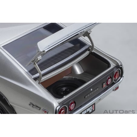 Autoart 1/18 Nissan Skyline 2000 GT-R (KPGC110)