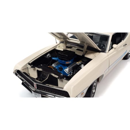 Autoworld 1/18 Ford Torino GT Class of 1971