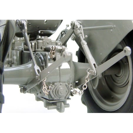 Universal Hobbies 1/16 Massey Ferguson TE 20 The Little Grey"