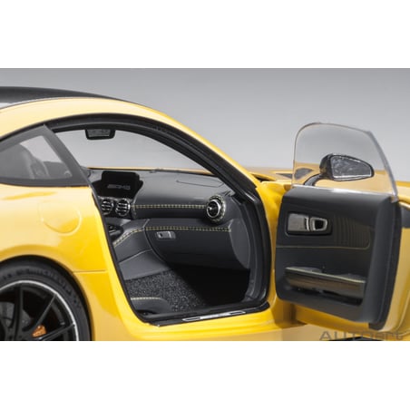 1:18 Mercedes-AMG GT R  (AUTOart)