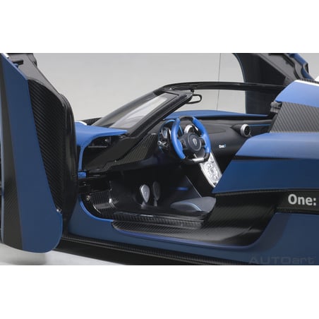 AutoArt  1/18 Koenigsegg One:1