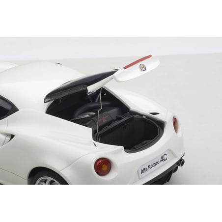 Autoart 1/18 Alfa Romeo 4C