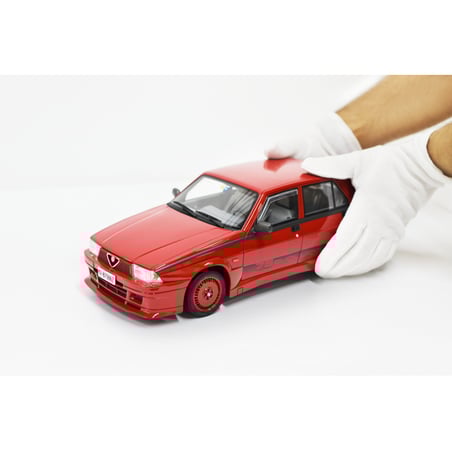 Laudo Racing 1/12 Alfa Romeo 75 1.8i Turbo Evoluzione 1987