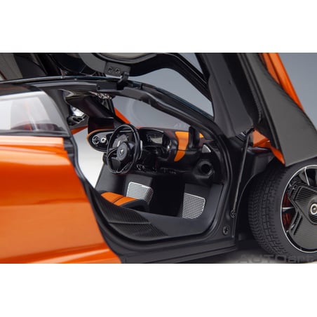 Autoart 1/18 McLaren Speedtail