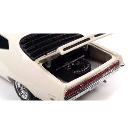 Autoworld 1/18 Ford Torino GT Class of 1971