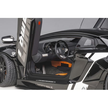 Autoart 1/18 Lamborghini Aventador Liberty Walk LB-Works Limited Edition