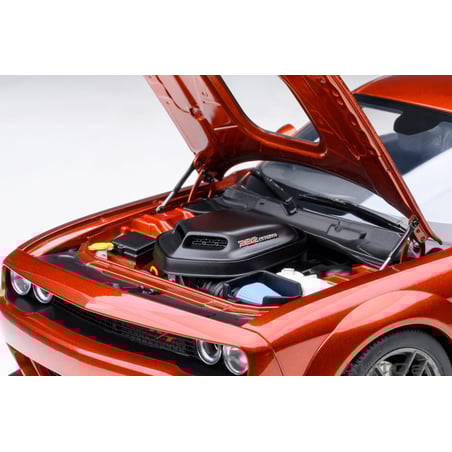 Autoart 1/18 Dodge Challenger R/T Scat Pack Shaker Widebody 2022