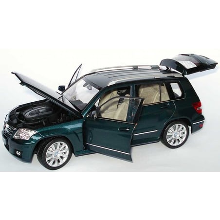1/18 Mercedes Benz GLK Class