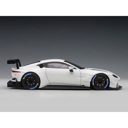 Autoart 1/18 Aston Martin Vantage GTE Le Mans Pro 2018