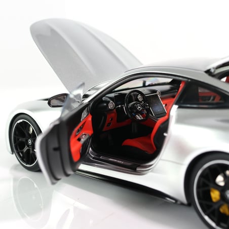 NZG 1/18 Mercedes Benz  AMG GT 63 4Matic