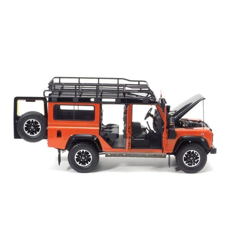 Almost Real 1/18 Land Rover Defender 110 Adventure Edition 2015