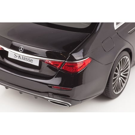 1/18 Mercedes Benz S Klasse AMG Line V223