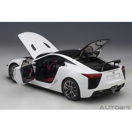 Autoart 1/18 Lexus LFA 2012