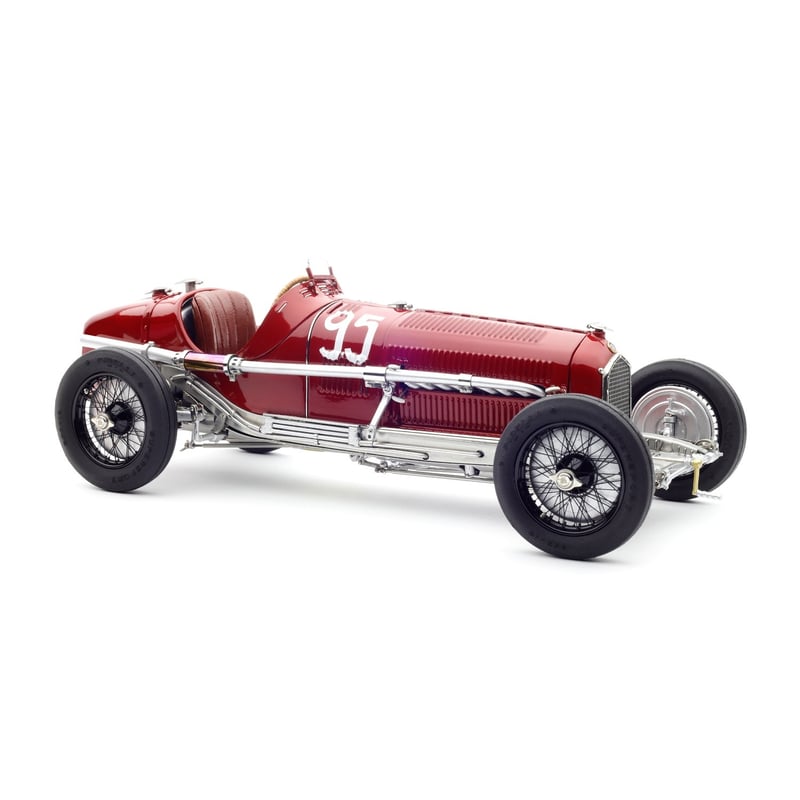 CMC 1/18 Alfa Romeo P3, Winner Klausenrennen 1932, No.95 Rudolf Caracciola