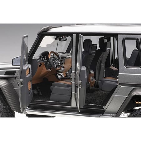 Autoart 1/18 Mercedes Benz G63 6x6