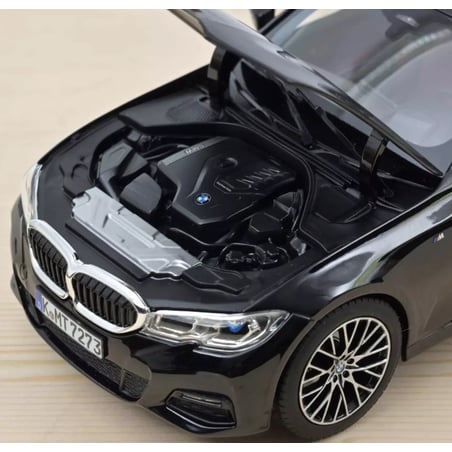 Norev 1/18 BMW 330i 2019