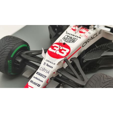 Spark 1/18 Red Bull Racing Honda RB16B 2nd Turkish GP 2021 No.33 Max Verstappen