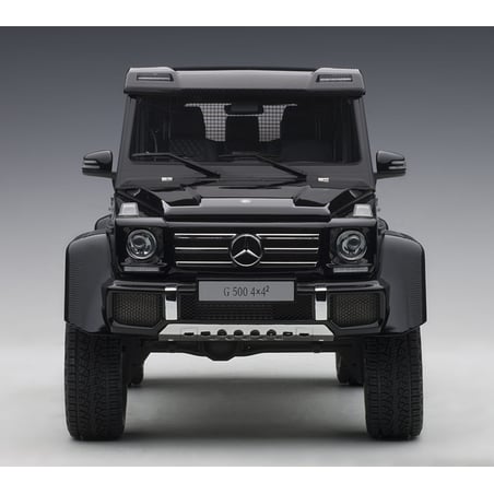 AUTOart 1/18 Mercedes Benz G500 4×4²