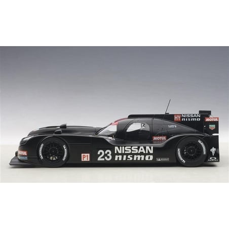 Autoart 1/18 Nissan GT-R LM Nismo 2015 Test Car