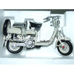 1:12 Lambretta 125D (New Ray)