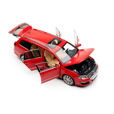 NZG 1/18 Volkswagen VW Passat Variant R36 2010