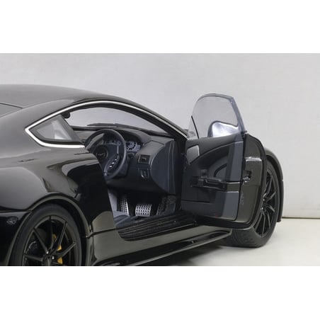 Autoart 1/18 Aston Martin V12 Vantage S 2015