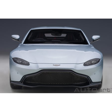 1/18 Aston Martin Vantage 2019
