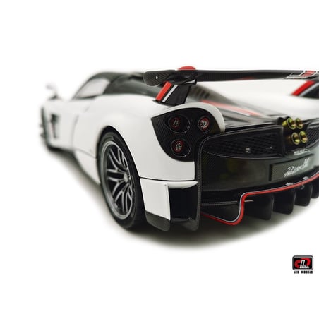 LCD Models 1/18 Pagani Huayra BC Roadster