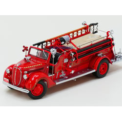 YatMing 1/24 Ford V8 Fire...