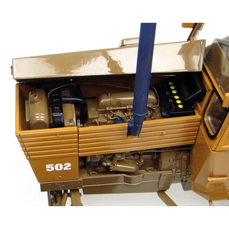 Universal Hobbies 1/16Valmet 502 1973