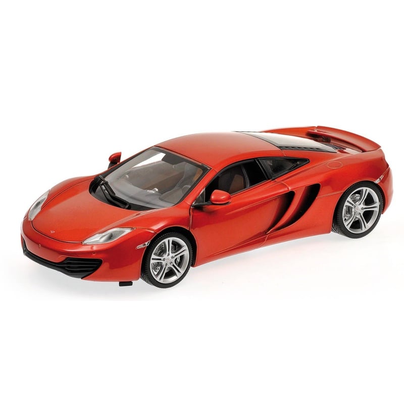 Minichamps 1/18 McLaren MP4-16C 2011
