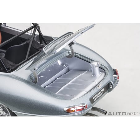 1/18 Jaguar Lightweight E-Type