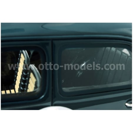 1:18 Renault 4CV 1063 (Otto Mobile)