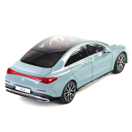 I-Scale Mercedes Dealer Box 1/18 Mercedes Benz CLA Class (C178) HEV 2025
