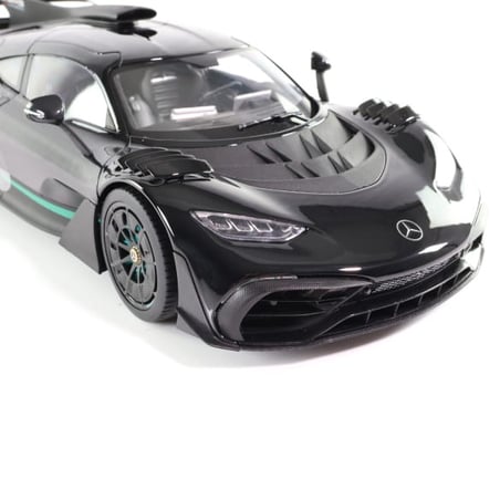 NZG Dealer Pack 1/18 Mercedes AMG ONE C298 2023