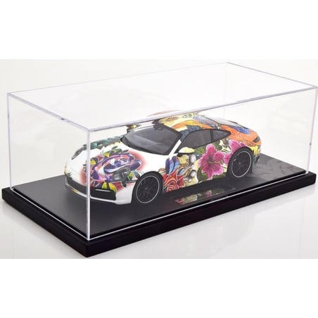 Minichamps 1/18 Porsche 911Carrera 4S Flower Design 2019