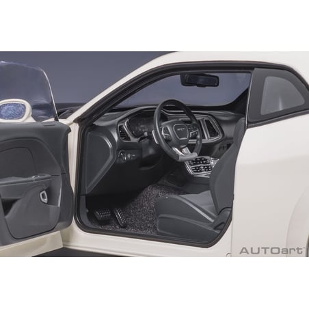 Autoart 1/18 Dodge Challenger SRT Demon