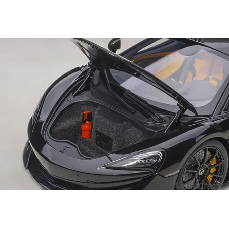 Autoart 1/18 McLaren 600LT