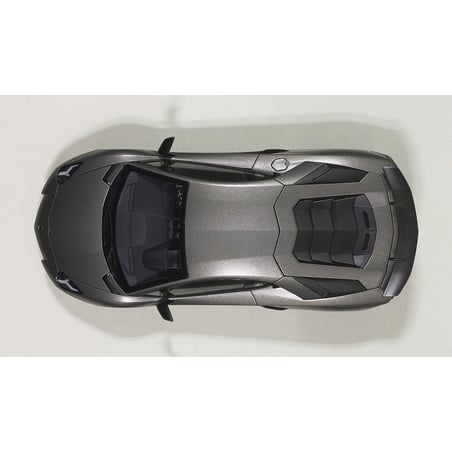 1:18 Lamborghini Aventador LP 750-4 SV (AUTOart)