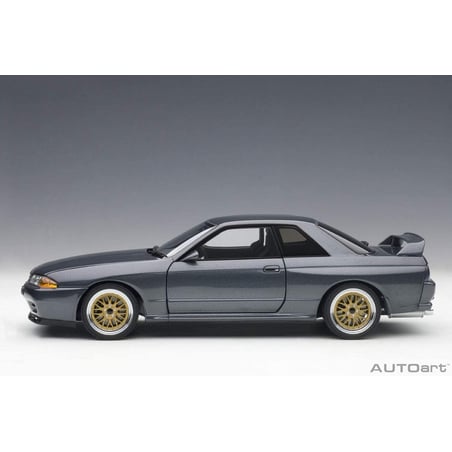 Autoart 1/18 Nissan Skyline GT-R (R32) Wangan Midnight Reina